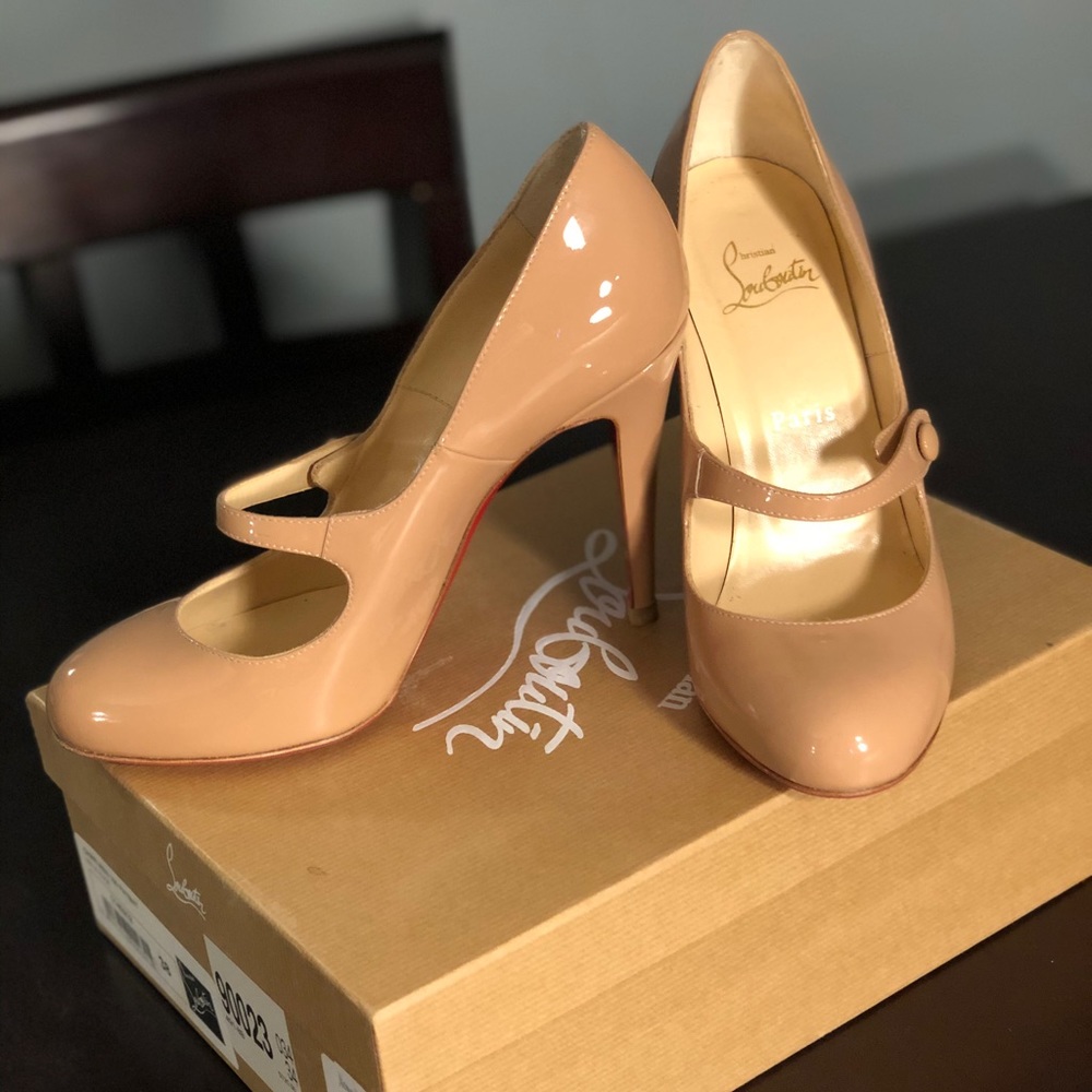 NIB Louboutin Charleen 100 Nude Patent Pumps EU38